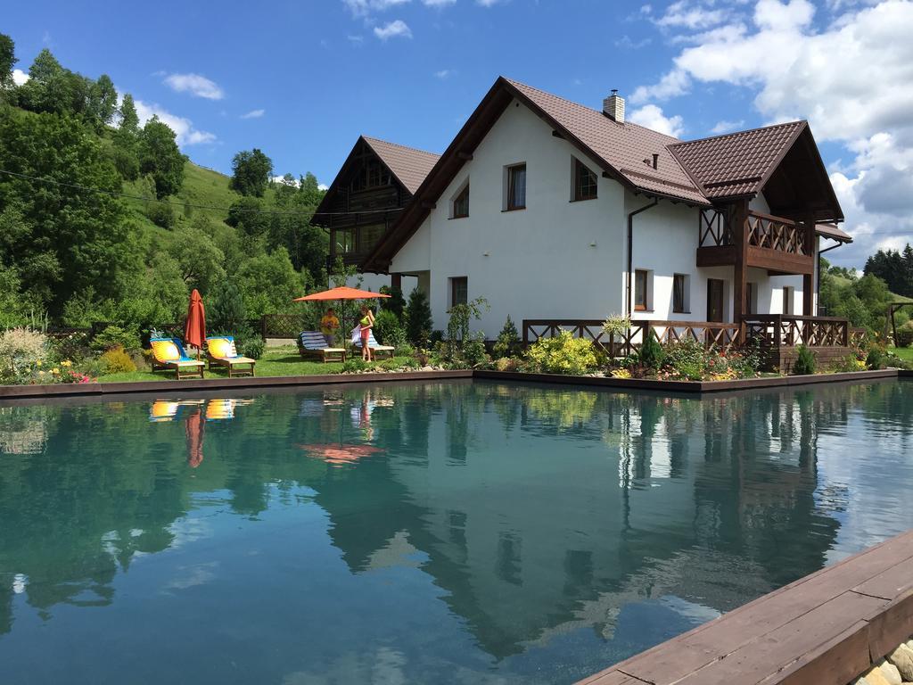 Gallery Of Mountains Holiday Home ยาซินยา ภายนอก รูปภาพ