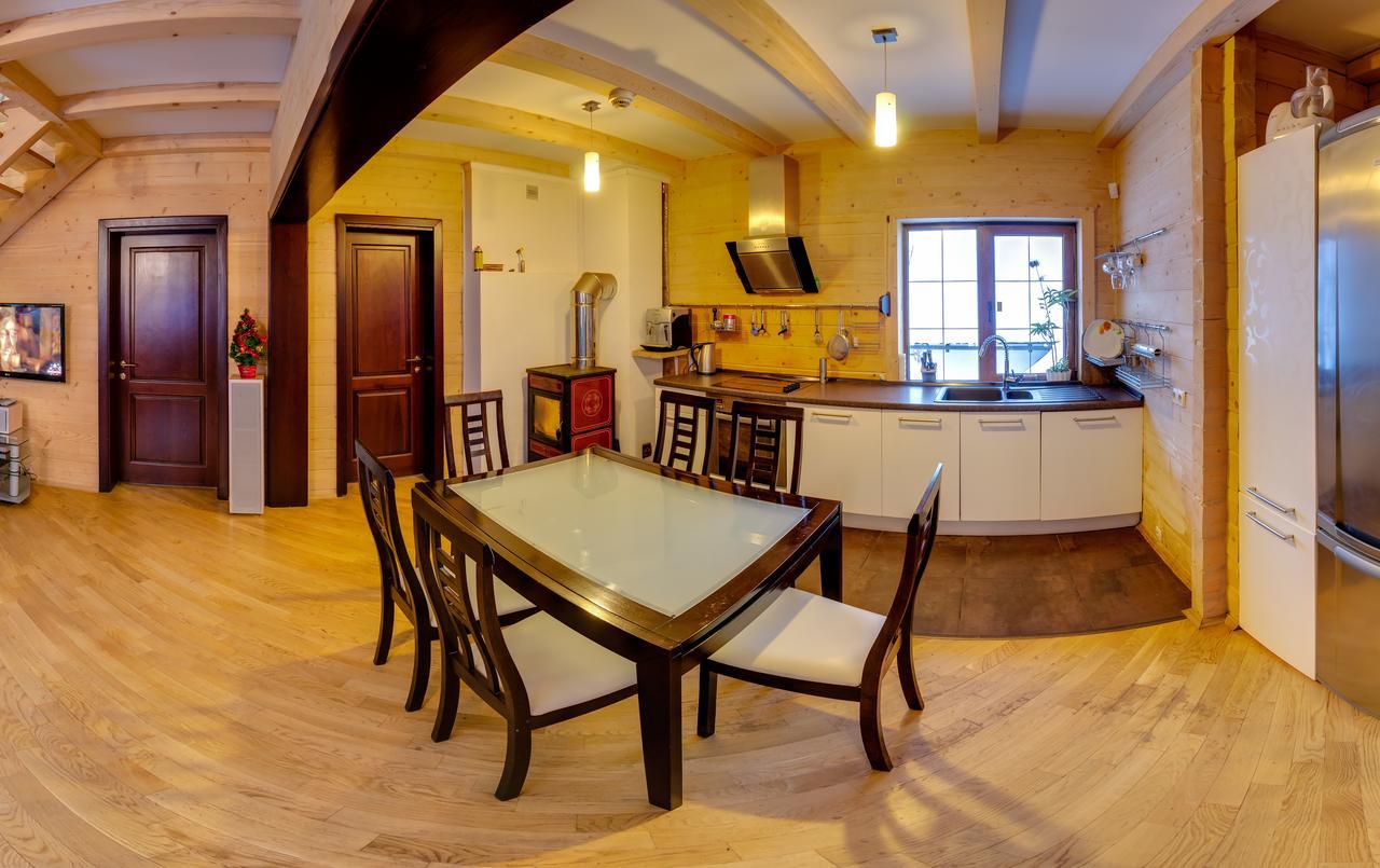 Gallery Of Mountains Holiday Home ยาซินยา ภายนอก รูปภาพ